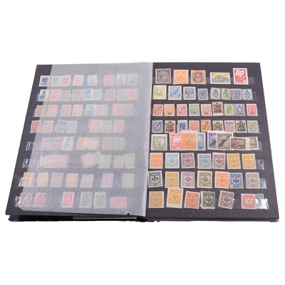 Lot 194 - A large collection of stamps