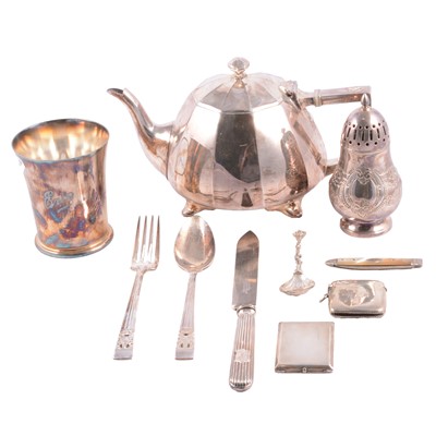 Lot 104 - A collection of silver and plated wares.