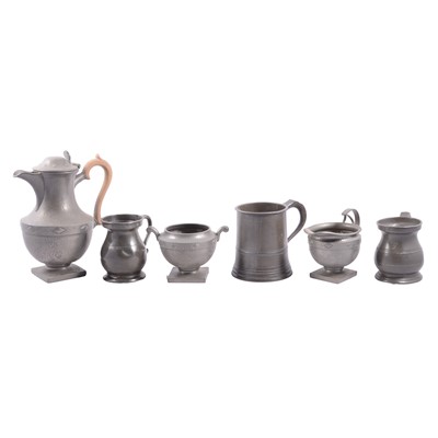 Lot 197 - A box of pewter jugs and teapot etc