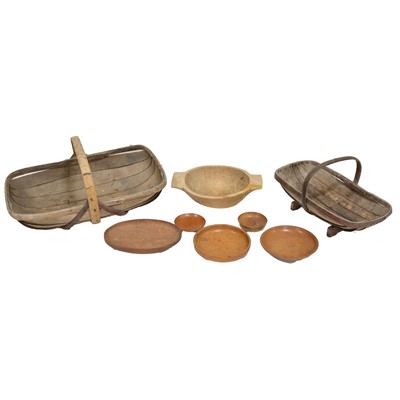 Lot 119 - Two trugs and turned wood bowls
