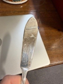 Lot 137 - Canteen of bead edge cutlery, twelve place setting