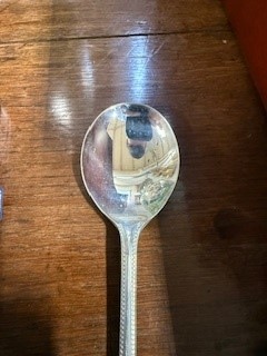 Lot 137 - Canteen of bead edge cutlery, twelve place setting