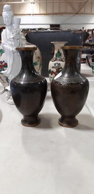 Lot 50 - Assorted Chinese decorative wares