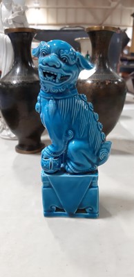 Lot 50 - Assorted Chinese decorative wares