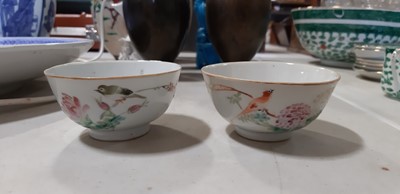 Lot 50 - Assorted Chinese decorative wares