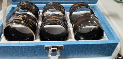 Lot 50 - Assorted Chinese decorative wares