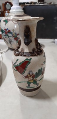 Lot 50 - Assorted Chinese decorative wares