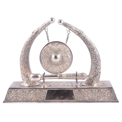 Lot 228 - Indo-Persian white metal table gong