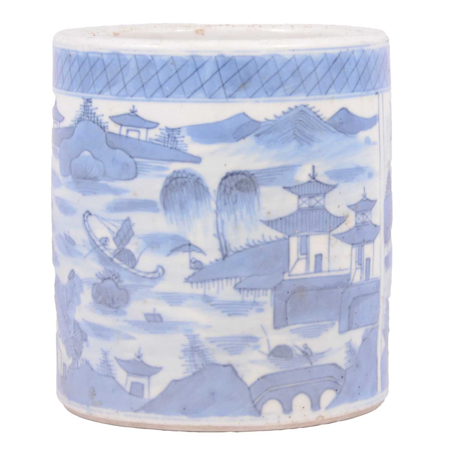 Lot 1 - Chinese porcelain blue and white brush pot