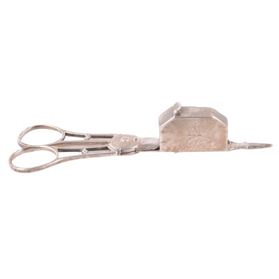 Lot 178 - Pair of silver wick scissors