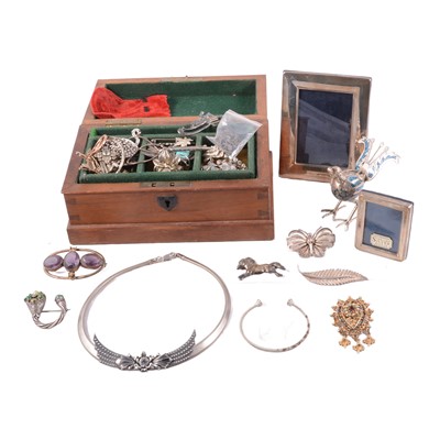 Lot 507 - A collection of silver, white metal and costume jewellery, and photograph frames.