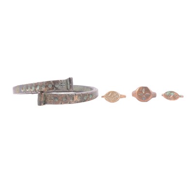 Lot 443 - Three antique rings, and an antique bangle.