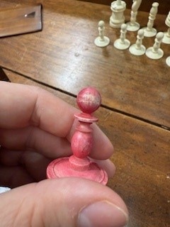 Lot 85 - Late 19th Century English bone chess set, Barleycorn pattern