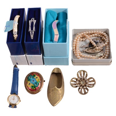 Lot 556 - Silver, white metal and costume jewellery, and wristwatches.