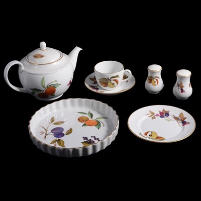 Lot 57 - Large quantity of Royal Worcester Evesham kitchen and table wares