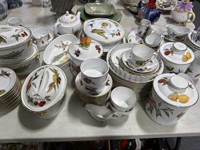 Lot 57 - Large quantity of Royal Worcester Evesham kitchen and table wares