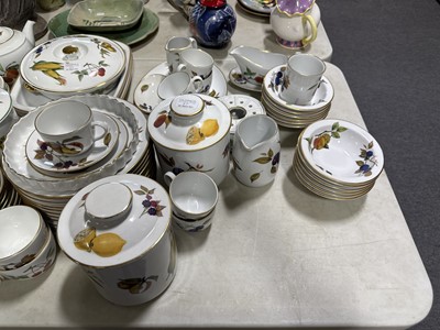 Lot 57 - Large quantity of Royal Worcester Evesham kitchen and table wares