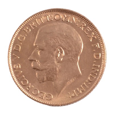 Lot 282 - George V gold Sovereign coin
