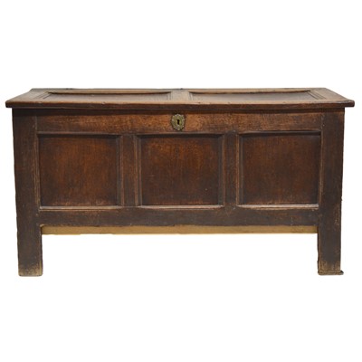 Lot 388 - Joined oak coffer, 18th century