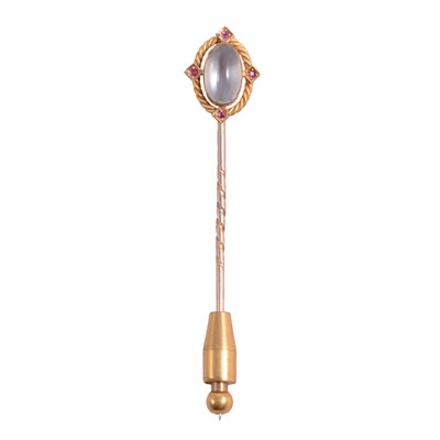 Lot 344 - A moonstone stick pin.