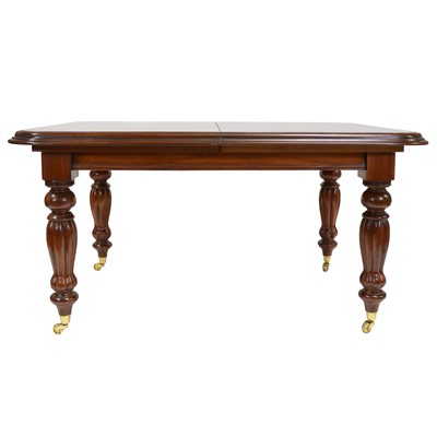 Lot 477 - Reproduction mahogany extending dining table and chairs, by Sim Beck