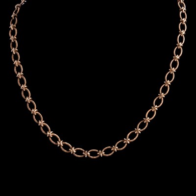 Lot 300 - A 9 carat yellow gold chain necklace.