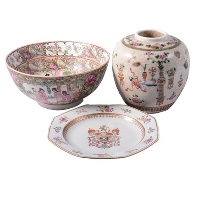 Lot 54 - Chinese armorial porcelain plate, a pottery bowl and ginger jar