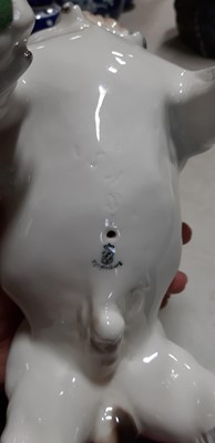 Lot 54 - Large Lladro group and a Bulldog figurine