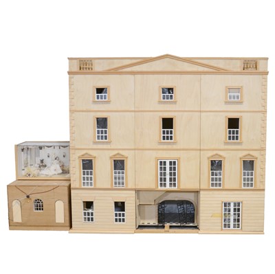 Lot 261 - Large custom-made Doll House, in the manner of a grand Georgian house