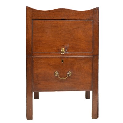 Lot 324 - George III mahogany night table