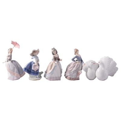 Lot 45 - Five Lladro porcelain models