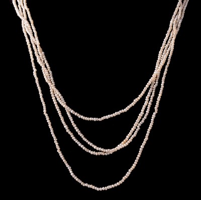 Lot 320 - A fine seed pearl necklace.
