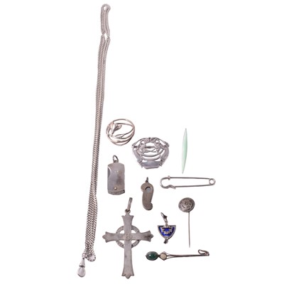 Lot 473 - Silver and white metal jewellery, guard chain, vesta, and cigar cutter.