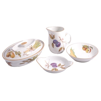 Lot 80 - Collection of Royal Worcester Evesham ware
