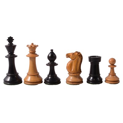Lot 193 - Early 20th century British Staunton chess set, in box board
