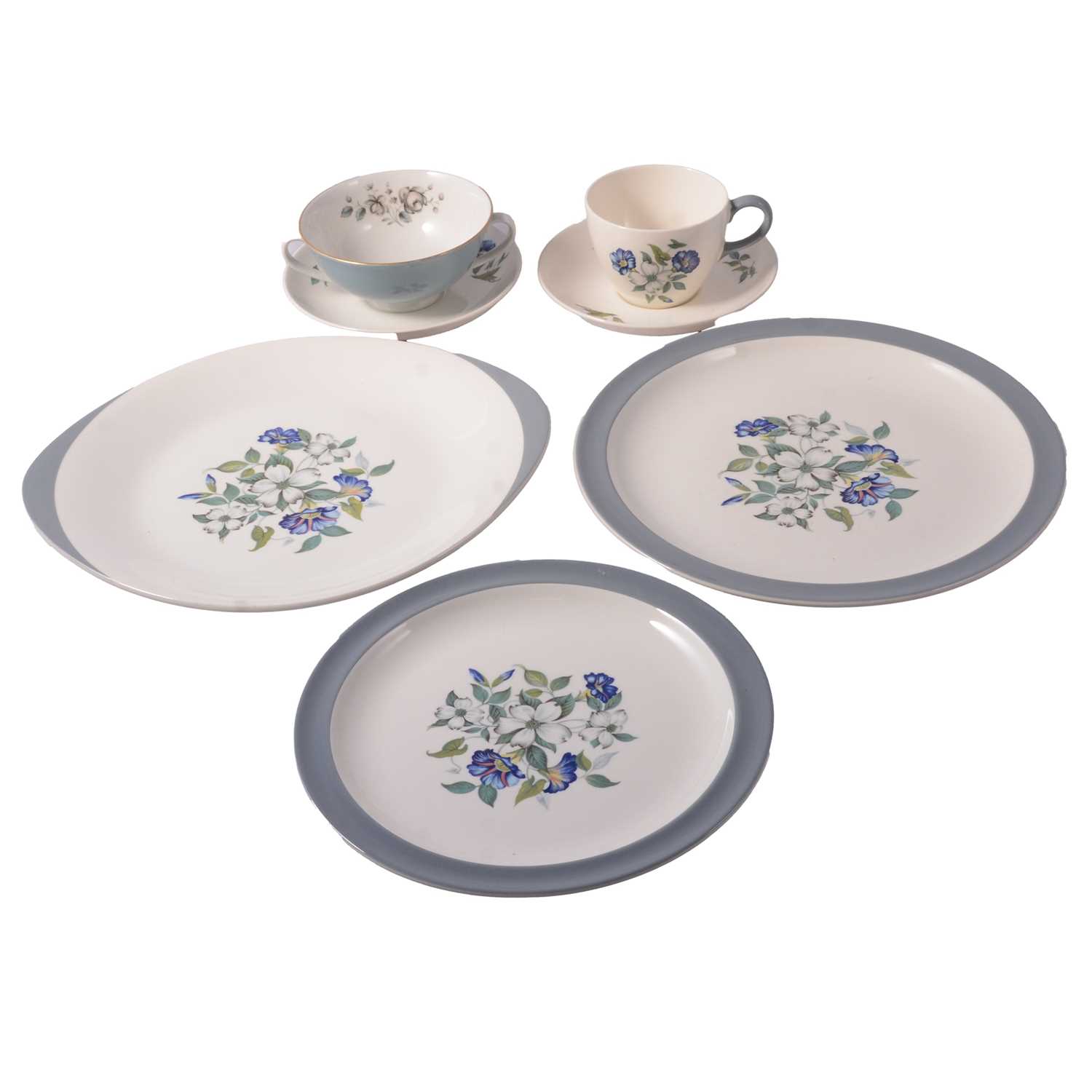 Lot 66 - Wedgwood Isis part dinner service.