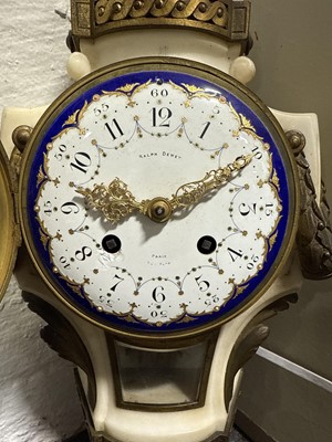 Lot 79 - French marble and ormolu wall clock, signed Ralph Dewey, Paris