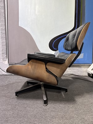 Lot 38 - Charles & Ray Eames for Herman Miller, a Model '670' lounge chair and '671' ottoman, circa 1975