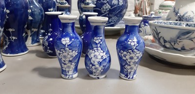 Lot 29 - Collection of modern Chinese blue and white ware