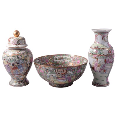 Lot 72 - Collection of modern Chinese ceramics