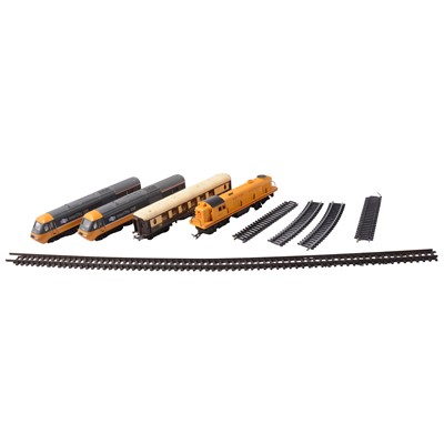 Lot 151 - Quantity of Triang Hornby model raliways