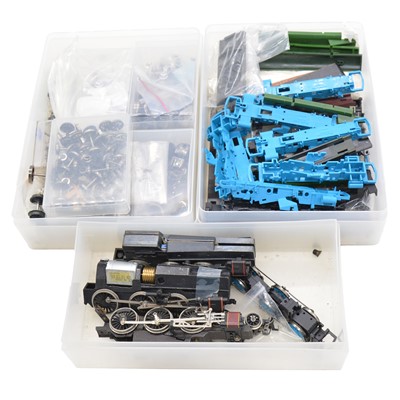 Lot 242 - OO gauge model railway parts