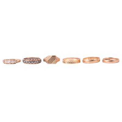 Lot 162 - Six gold and yellow metal rings.