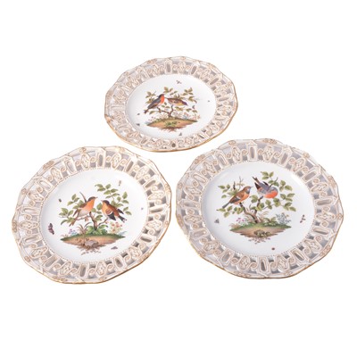 Lot 14 - Set of three Meissen cabinet plates