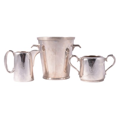 Lot 91 - Railway interest: LNER ice pale, Great Central sugar basin, and a Pullman milk jug