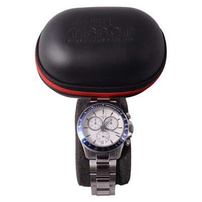 Lot 1077 - Tissot - a gentleman's V8 stainless steel quartz bracelet wristwatch.