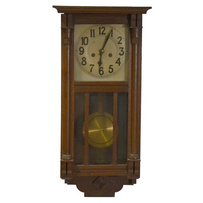 Lot 93 - Early 20th century oak cased wall clock