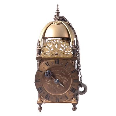 Lot 85 - Reproduction brass lantern clock.
