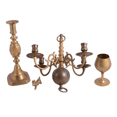 Lot 117 - Quantity of decorative brass and copper, including a log bin