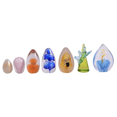 Lot 50 - Twelve Art Glass paperweights, including Ise of Wight, Langham Glass, Karina Sellars, etc